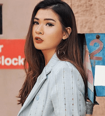 Profil Anaz Siantar Blogger Jadi Influencer