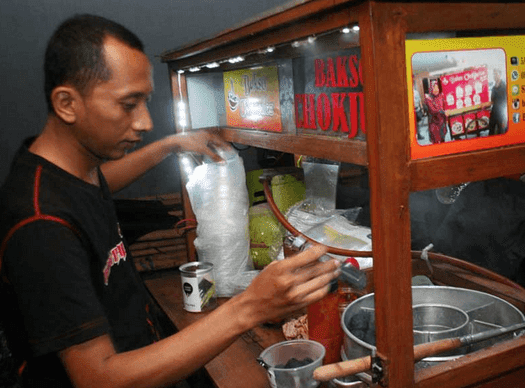 Masa Lalu Kelam Pengusaha Bakso Hitam