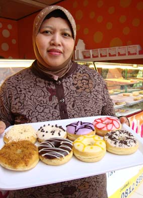 Pemilik Donat Madu Cihanjuang Bisnis Waralaba
