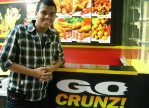 Masih SMA Menjadi Pengusaha Gorengan Premium