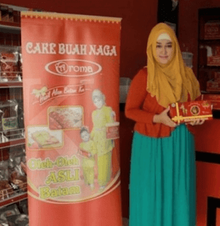 Cake Buah Naga Prospek Bisnis Oleh- Oleh Khas Batam