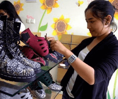 Sepatu Kulit Batik Kulkith Agnes Tandia