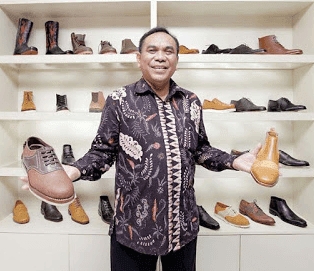 Pengusaha Diejek Karena Inovasinya Kaos Kaki Bambu