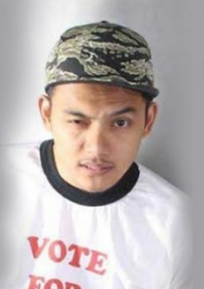 Usaha Tas Warna- Warni Pengusaha Muda Aditya