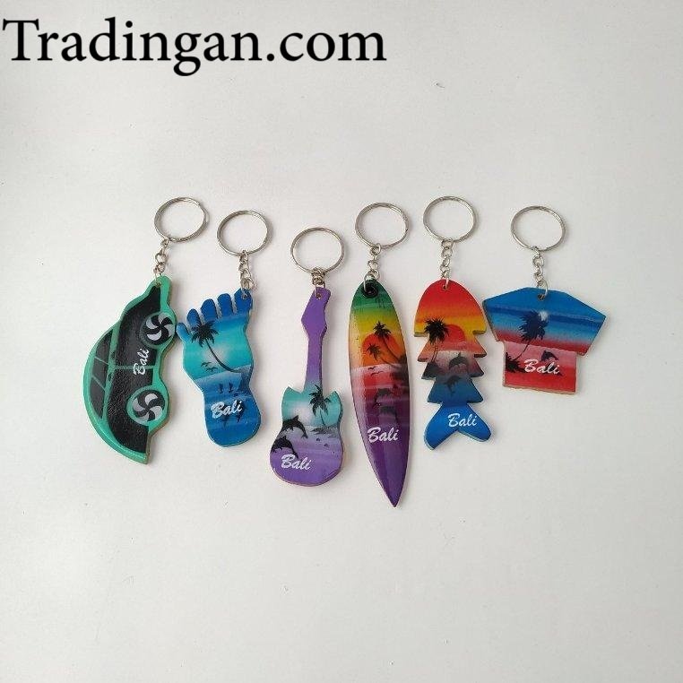 Usaha Gantungan Kunci dan Magnet Kulkas Bertema Daerah: Souvenir Sederhana dengan Nilai Ekonomi Tinggi