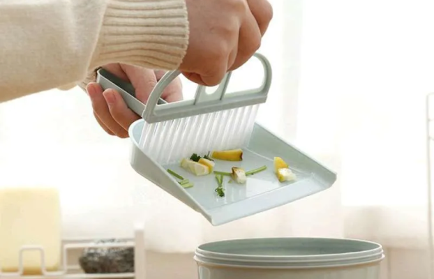 Produksi Sapu Mini Rumah Tangga: Peluang Usaha Sederhana dengan Potensi Besar