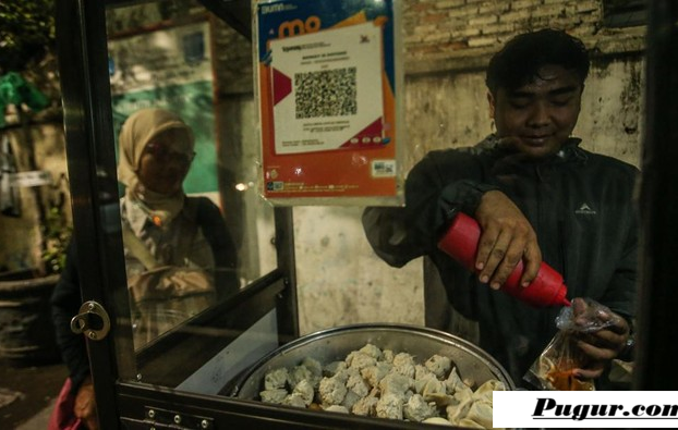 Kisah Mantan Sales Alkes Sukses Jualan Siomai