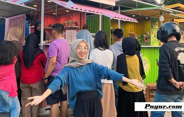 Modal Rp300 Ribu Jadi Omzet Ratusan Juta! Kisah Putri Sukses Bangun Usaha Mochi Pinggir Jalan yang Viral di TikTok