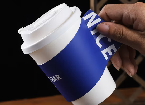 Produksi Paper Sleeve untuk Gelas Minuman: Peluang Usaha dengan Modal yang Bisa Disesuaikan