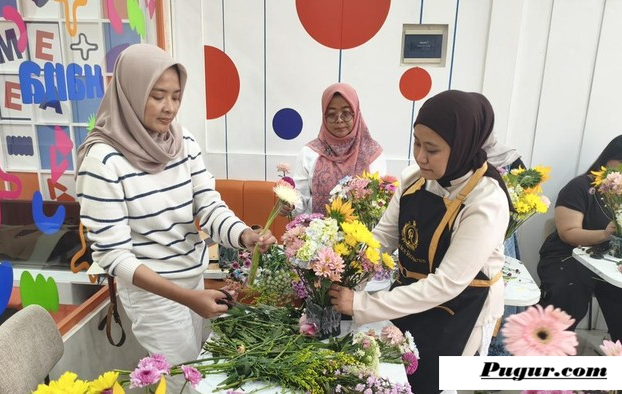 Peluang Usaha Florist: Belajar Merangkai Bunga dari Rumah, Kisah IRT dan Milenial Sidoarjo Jadi Inspirasi Bisnis