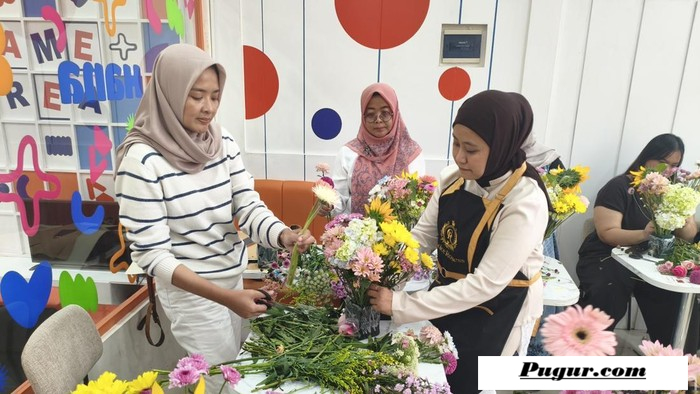 Peluang Usaha Florist: Belajar Merangkai Bunga dari Rumah, Kisah IRT dan Milenial Sidoarjo Jadi Inspirasi Bisnis