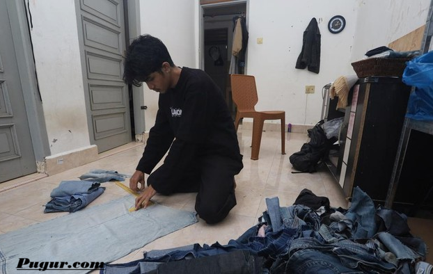 Peluang Usaha Limbah Jeans: Cara Ubah Celana Bekas Jadi Tas, Sepatu dan Cuan