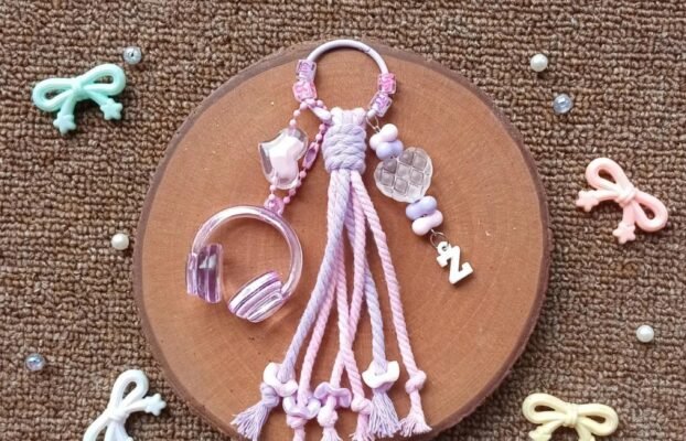 Bisnis Membuat Aksesori Kunci dari Tali Paracord, Peluang Usaha Kreatif dengan Modal Kecil